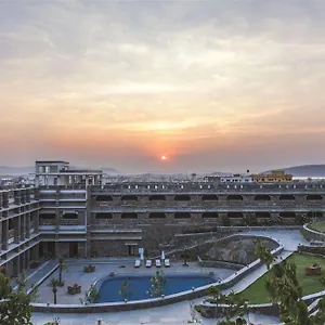 Ramada & Resort